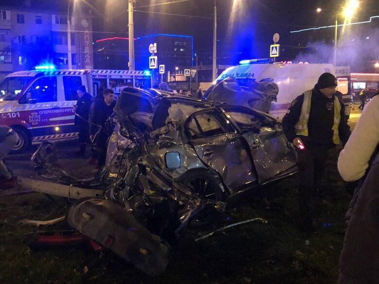 ДТП в Харькове с 16-летним подростком за рулем Инфинити произошло 26 октября. Все, что известно на данный момент – в материале.