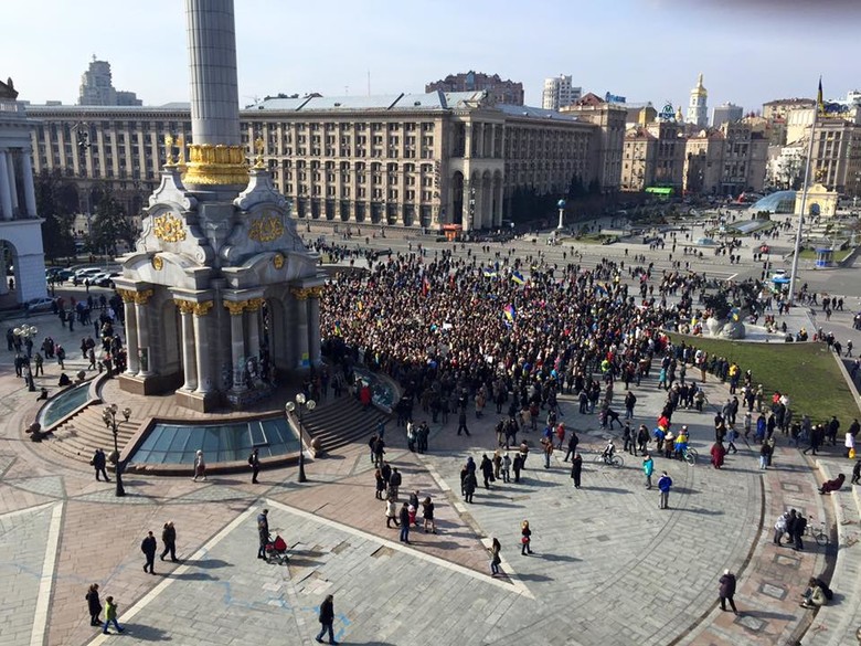 На Майдані Незалежності в Києві триває акція на підтримку Надії Савченко, яку російська влада викрала з України і вже майже два роки тримає у в’язниці