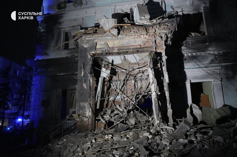 Известно о девяти пострадавших в результате удара по Харькову поздно вечером 23 января, среди них ребёнок.