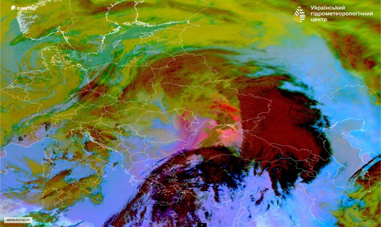 Брудні дощі та жовті хмари можуть спостерігатися в Україні через нову хвилю пилу з Сахари. Синоптики прогнозують, що пил залишатиметься в атмосфері над Україною до п'ятниці.