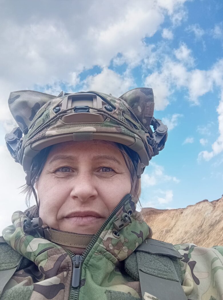 Наталья Кудрявцева – интервью с боевым медиком 72-й ОМБр – о МСЭК, обеспечении лекарствами, сексизме, службе Слово и дело публикует серию интервью с женщинами-военными. Героиня первого разговора – Наталья Кудрявцева, военный медик из батальона беспилотных систем Булава 72-й ОМБр имени Чёрных Запорожцев.