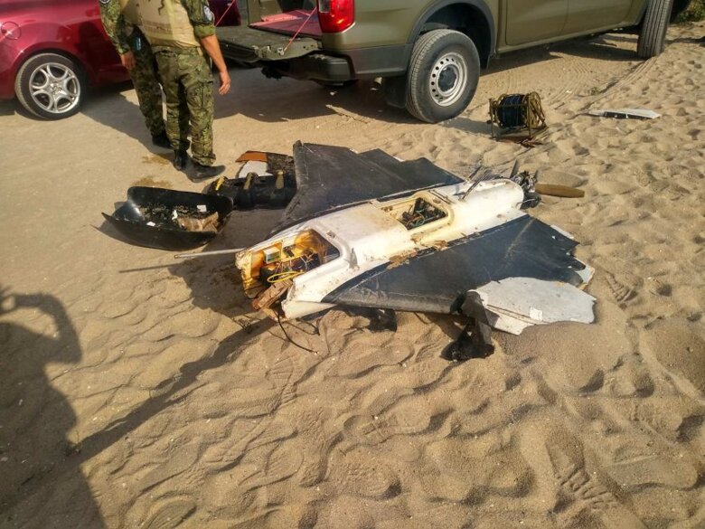 В Болгарии на побережье нашли два неизвестных дрона На пляжах Кабакум и Паша Дере недалеко от Варны нашли дроны и их обломки. Власти Болгарии пока не установили их происхождение.