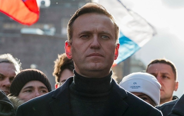 Российского оппозиционера Алексея Навального второй раз пытались отравить во время его пребывания в больнице города Омск