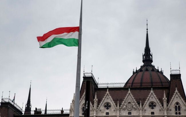 В МИД Украины вызвали посла Венгрии для обсуждения заявления премьер-министра Венгрии Виктора Орбана и высказали ему решительный протест.