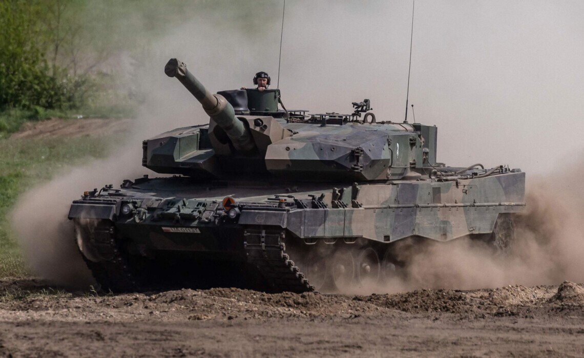 ВСУ могут получить как минимум четыре отремонтированных Leopard 2A4. Точное количество будет зависеть от состояния 53 танков, хранящихся на складах в Сарагосе.