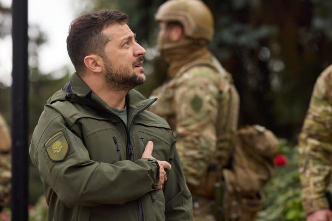 Военного положение и мобилизацию в Украине собираются продлить ещё на три месяца – Зеленский зарегистрировал в Раде соответствующие законопроекты.
