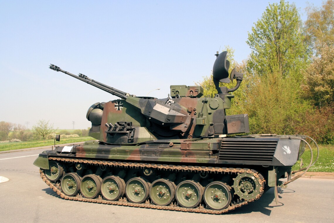 Власти Германии предоставили Украине новый пакет военной помощи, в него вошли две зенитки Gepard.