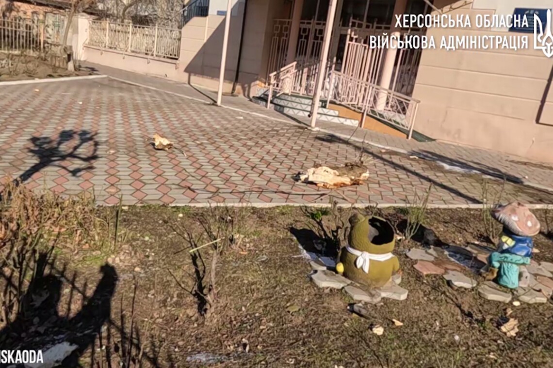 Российская армия за сутки обстреливала Херсонскую область 39 раз, погибли три человека, среди раненых – подросток.