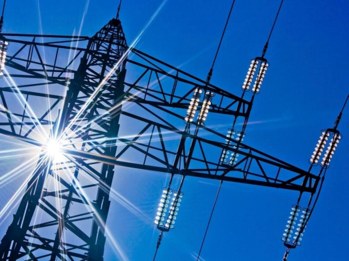 На следующий день компания Укрэнерго не предоставляла областям ограничения потребления электроэнергии.