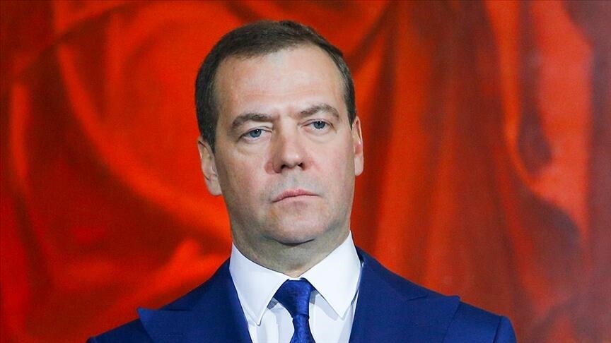 Дмитрий Медведев заявил, что россии мир без рф не нужен, и попытки уничтожить страну приведут к апокалипсису. В ОПУ уже отреагировали.