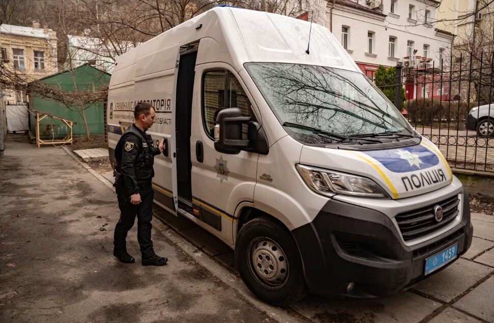 Для идентификации жертв российской агрессии Украина использует мобильные лаборатории, обрабатывающие ДНК-материал за полтора часа.