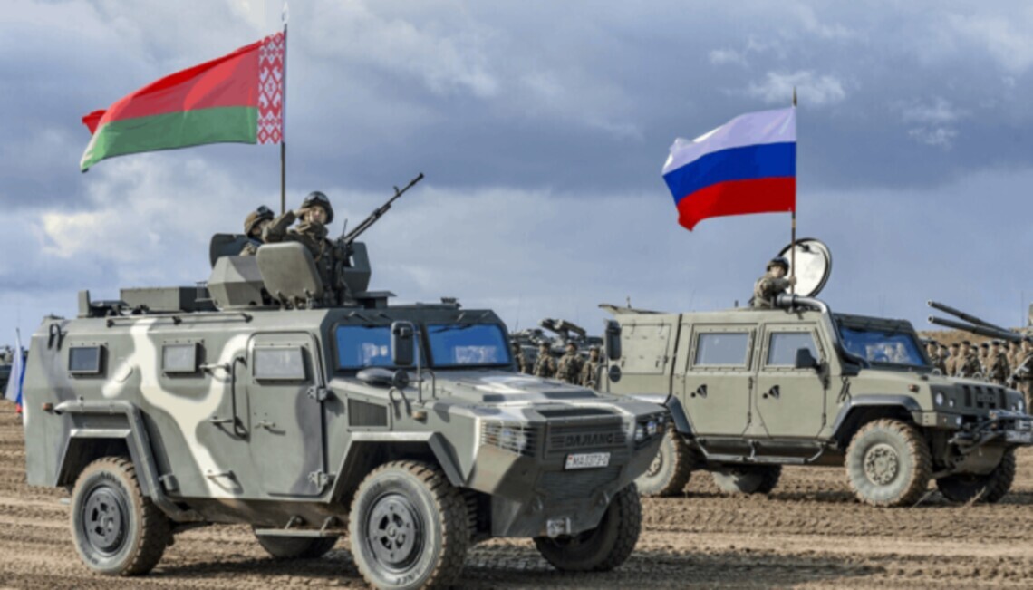 Россия не планирует проведение наступательной операции с территории Беларуси в ближайшее время, ведь не накапливает там свои силы.