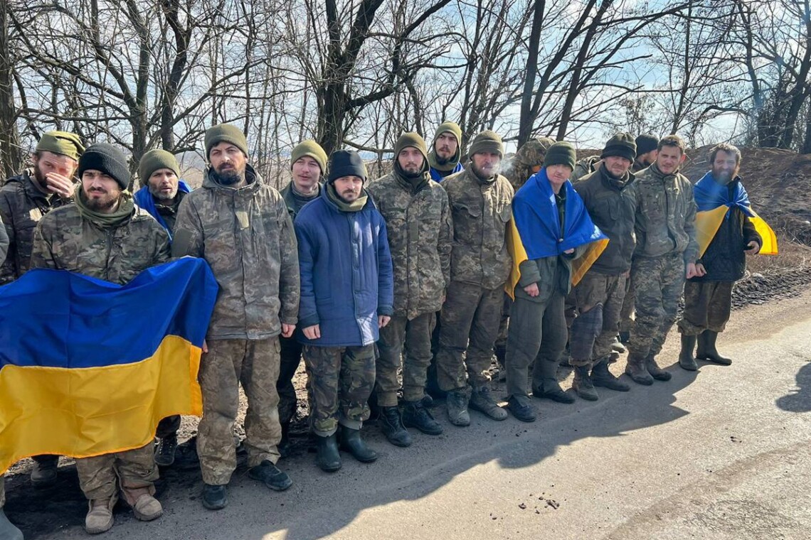 Украинская сторона в рамках процедуры обмена вернула из российского плена ещё 130 своих военнослужащих.