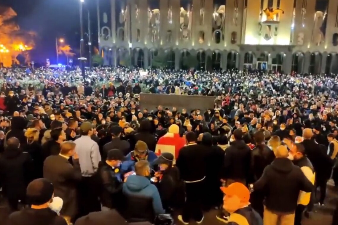 В городах Грузии — Тбилиси, Батуми — началась очередная акция протеста против принятия закона об иноагентах.