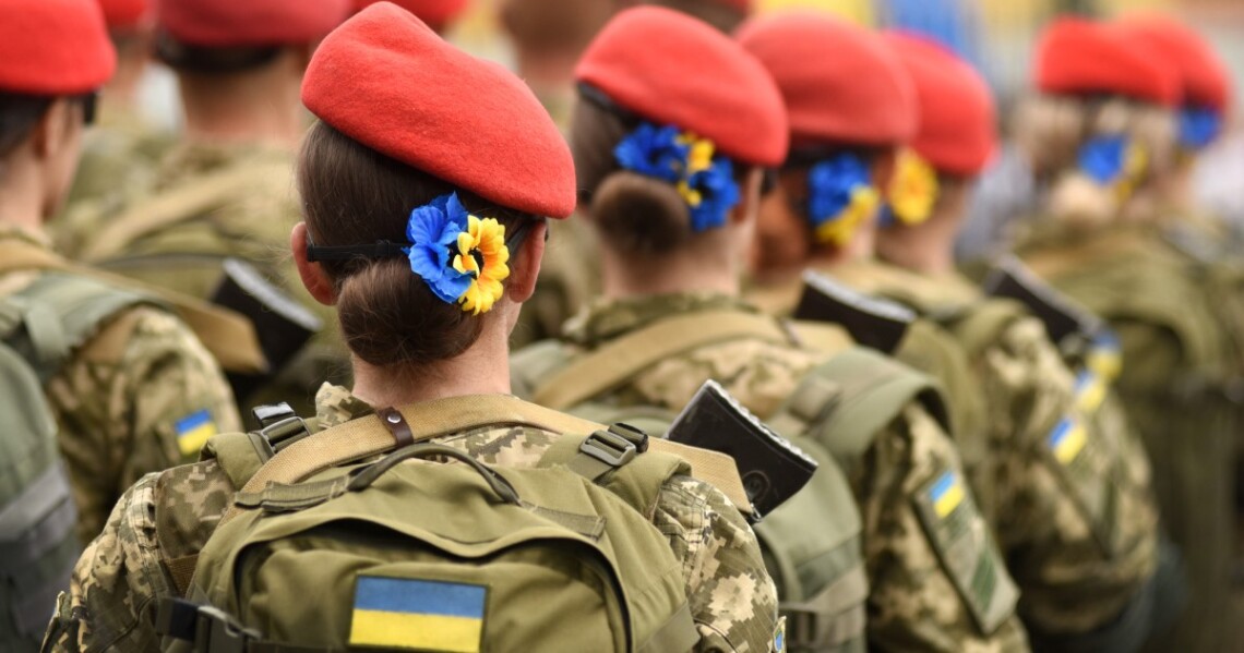 Заместитель министра обороны Анна Маляр подчеркнула, что по украинскому закону женщины-медики должны каждые 5 лет появляться в военкомате.