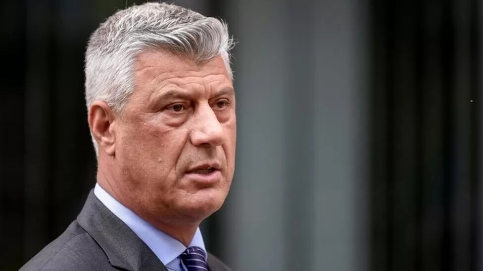 Суд в Гааге над экс-президентом Косово начался вступительными словами стороны обвинения. Хашим Тачи виновным себя не признает.