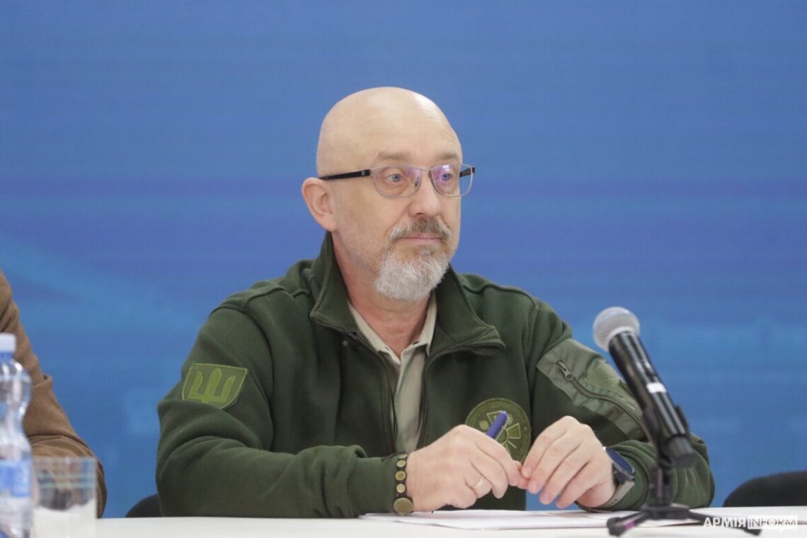 Министр обороны рассказал о рекомендации Зеленского Залужному – отправлять военкомов на фронт, а на их место назначать военных, которые получили ранения.