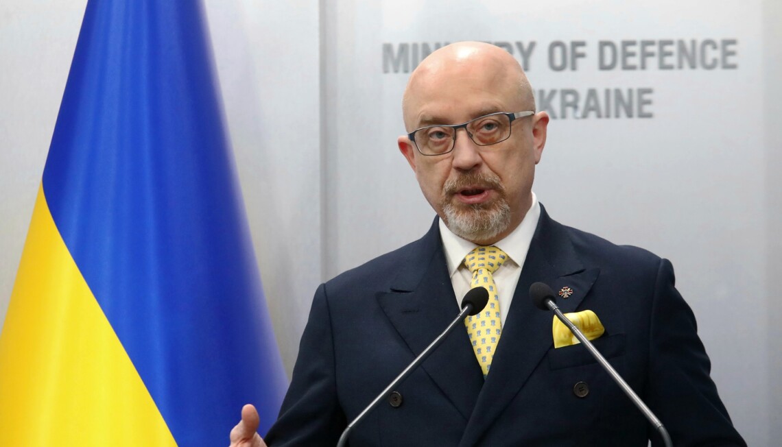 По словам главы военного ведомства, украинская сторона заинтересована в обсуждении лишь трёх тем: репараций, акта капитуляции со стороны рф и приговора международного трибунала.