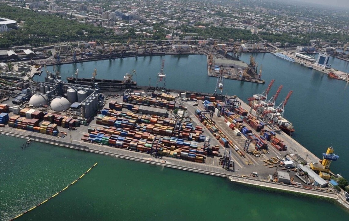 Антикоррупционный прокурор утвердил обвинительный акт в отношении руководства порта, расположенного в Одесской области.