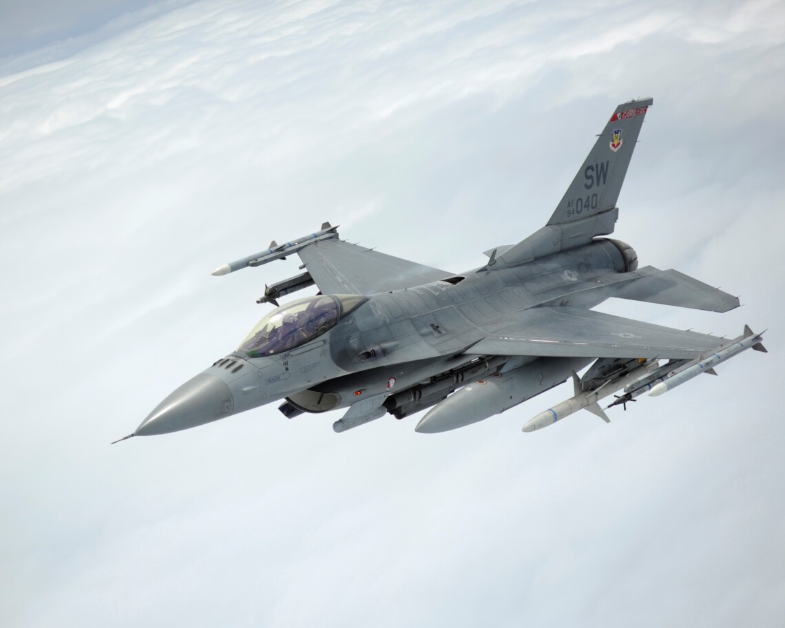 Конгрессмены подчеркнули, что предоставление Украине истребителей F-16 имеет важное значение для эффективного прекращения этой войны.