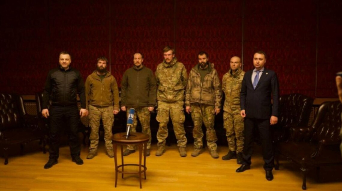 Сегодня командиры батальона Азов в Турции живут в закрытом объекте, но имеют доступ к информации.