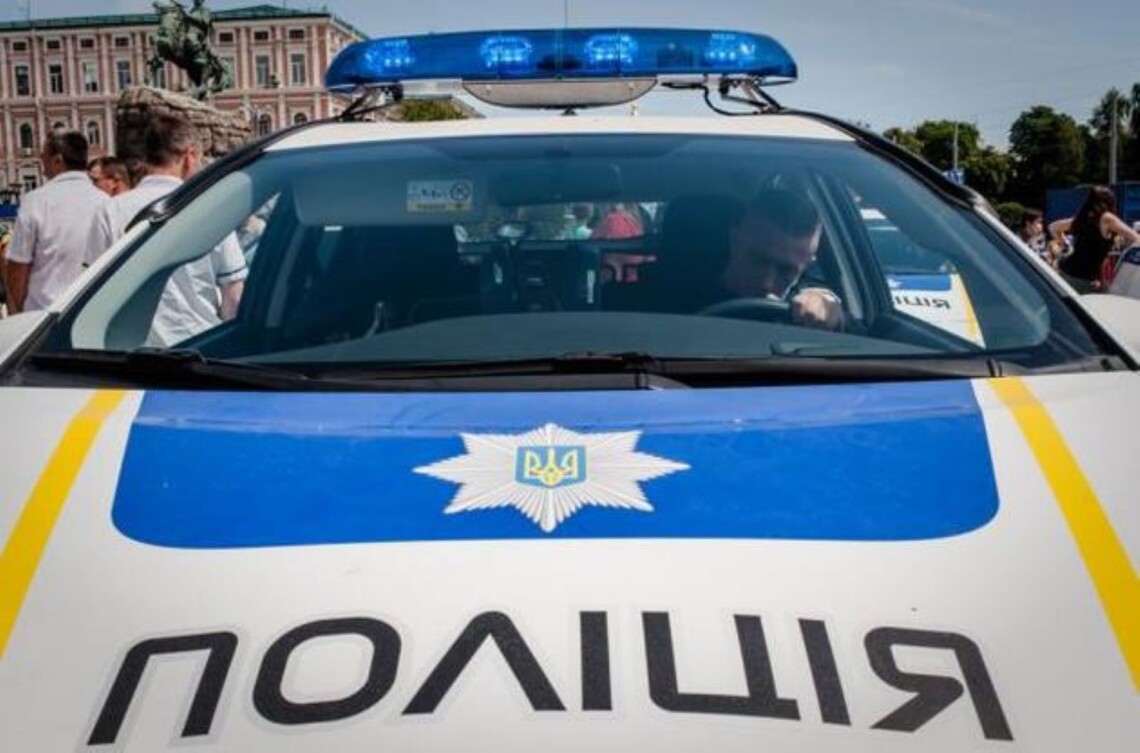 В Киеве патрульная полиция поможет контролировать работу укрытий ночью, проверяя, открыты ли они в воздушную тревогу.