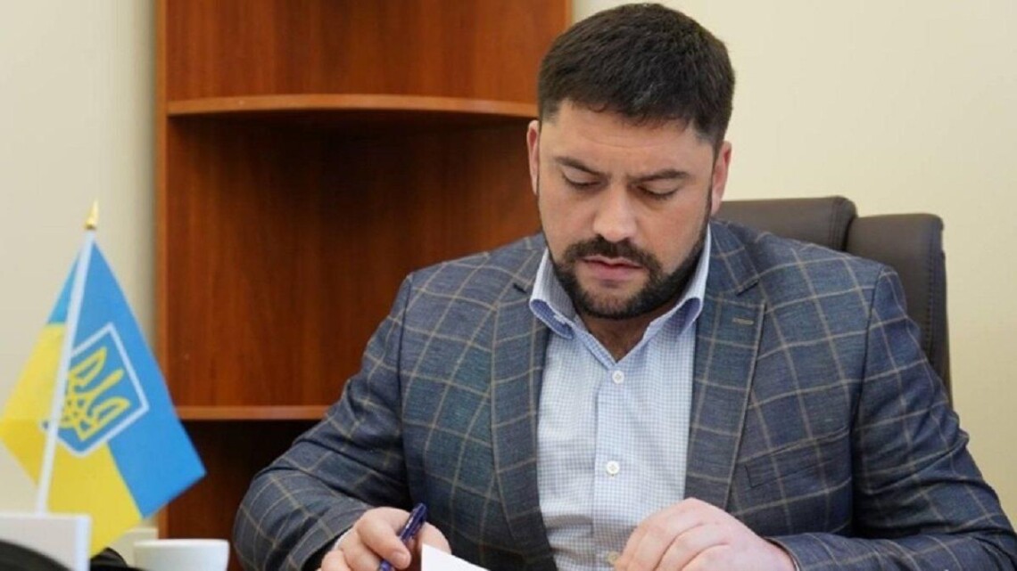 Как оказалось, скандальный депутат поставлял специальное оборудование для Сил обороны Украины в качестве волонтёра одного из благотворительных фондов.