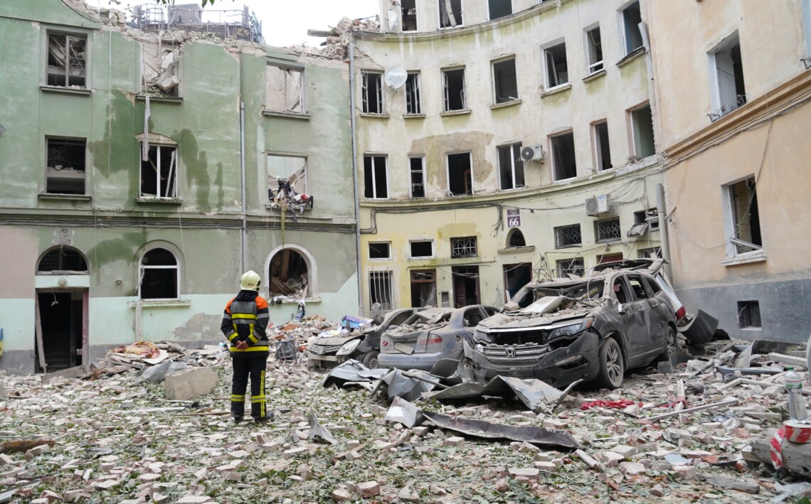 Во Львове объявлен двухдневный траур после массированной ракетной атаки рф, сообщил Андрей Садовый.
