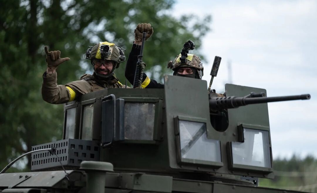 Вооруженные силы Украины продолжают отбивать атаки противника на востоке страны. За сутки на пяти направлениях произошло около 20 боевых столкновений.