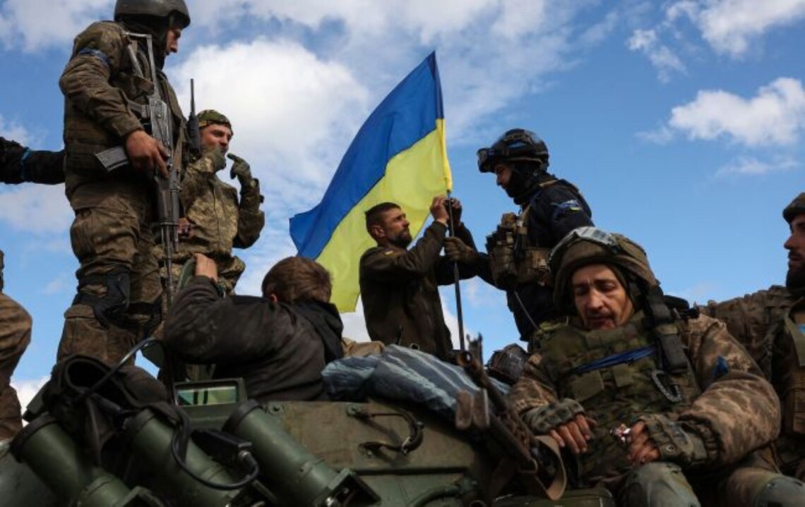 Украинские военные за прошлую неделю освободили от российской оккупации почти 18 кв. км территорий на востоке и юге страны.