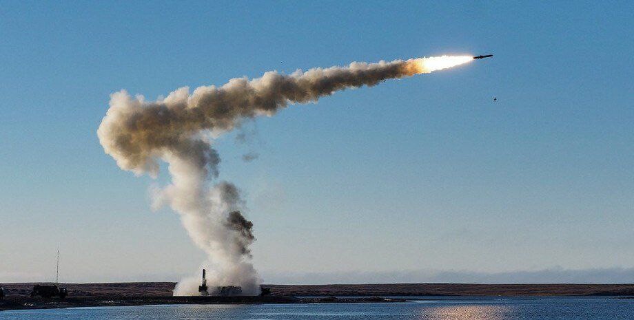 По важному объекту инфраструктуры в Белгород-Днестровском районе россия выпустила 7 ракет разных типов, есть повреждения.