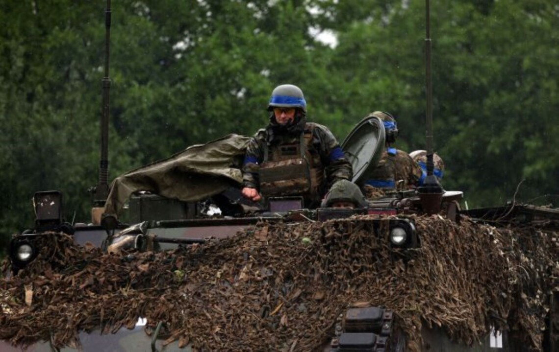 Гвардия наступления атакует российских оккупантов на юге Украины. Украинские бойцы показали, как штурмуют позиции врага на Запорожском направлении.