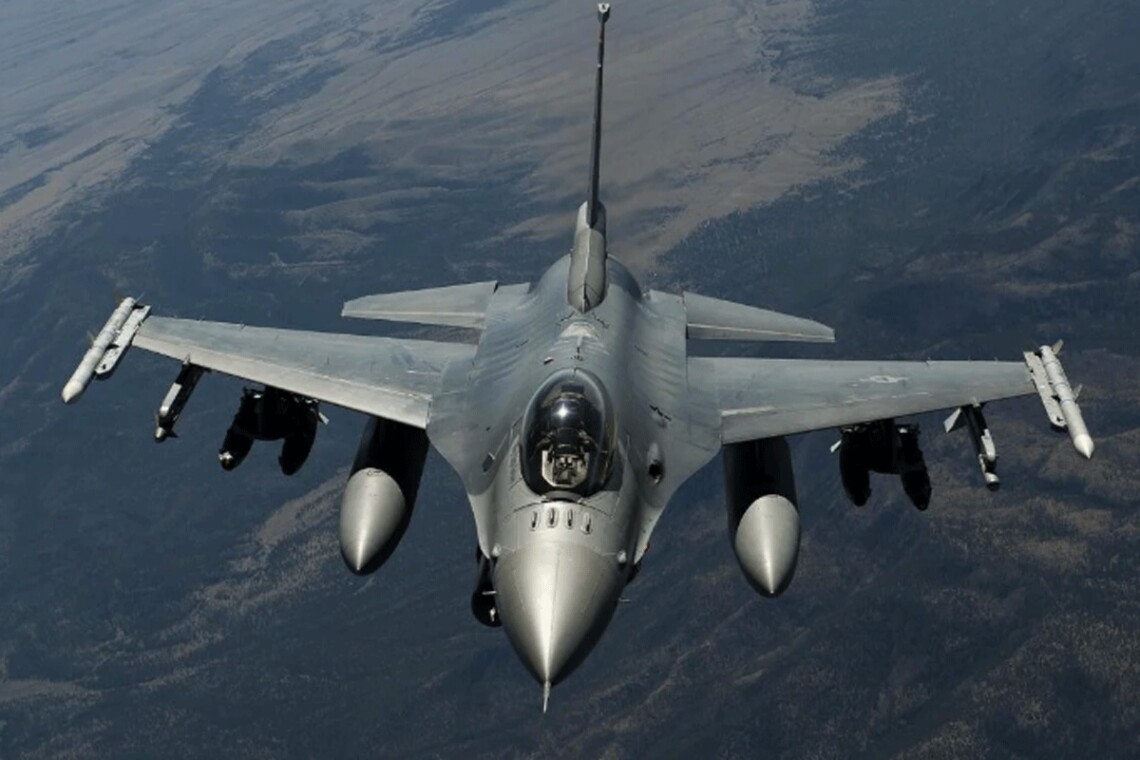 Американские истребители F-16 уже садились в Украине, когда наша страна принимала Евро-2012.