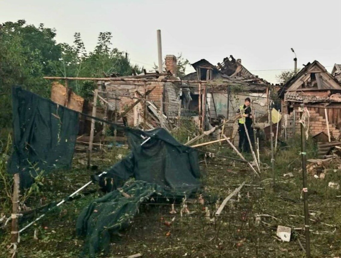 Сегодня, 22 августа, на рассвете в Кривом Роге раздался взрыв. Российские войска нанесли ракетный удар, в результате чего один человек пострадал.