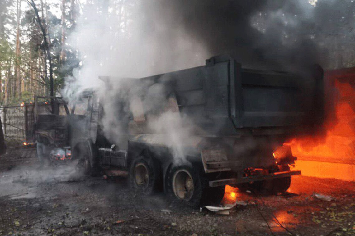 В Киевской области попаданий в объекты критической или жилой инфраструктуры не было, по вспыхнули пожары из-за падения обломков ракет.