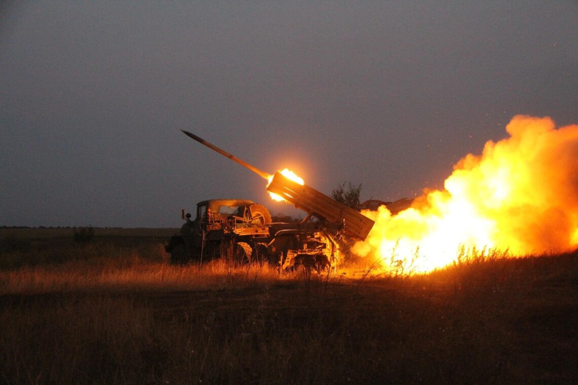 Украинские военные за сутки отразили атаки российской оккупационной армии на трёх направлениях, суммарно на фронте произошло 24 боевых столкновения. Об этом говорится в вечерней сводке Генерального штаба ВСУ от 8 сентября.