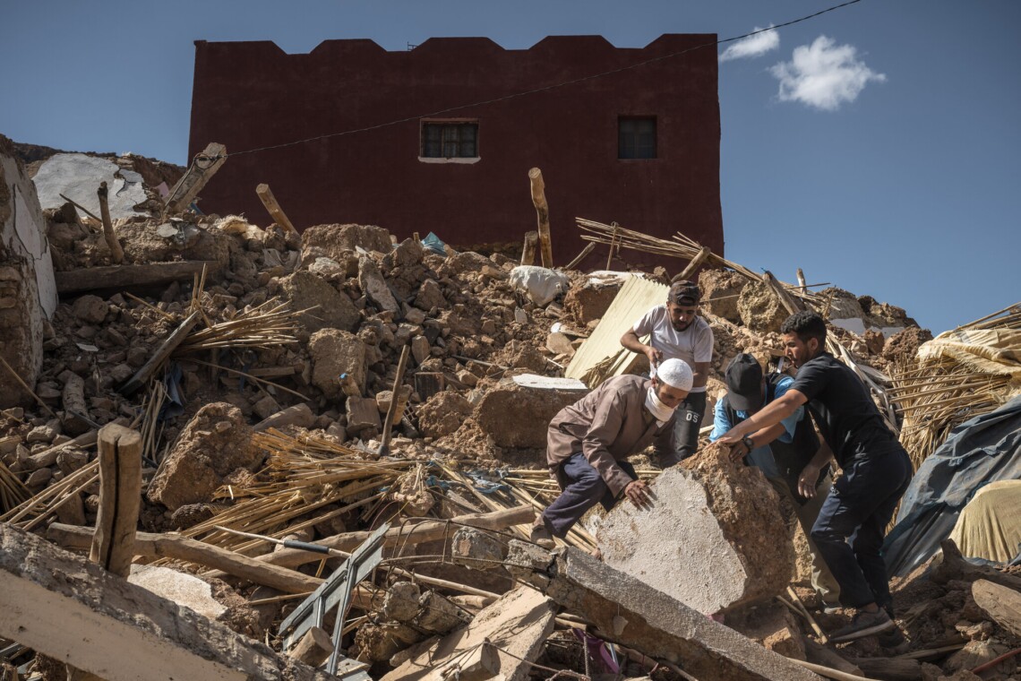 Растет количество жертв землетрясения в Марокко – на данный момент известно о более 2800 погибших и почти стольких же раненых.