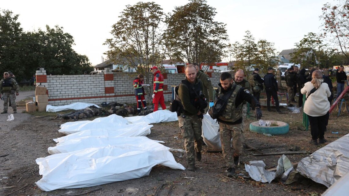 До 53 человек возросло количество погибших в результате российского теракта в селе Гроза. В полиции заявили, что окончательное число жертв будет выше.