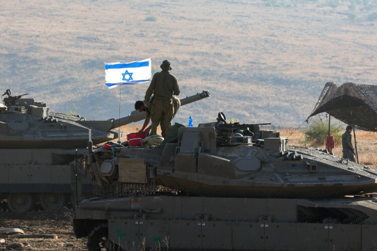 Удары были нанесены в ответ на ракетные и противотанковые обстрелы с Ливанской территории по Израилю.