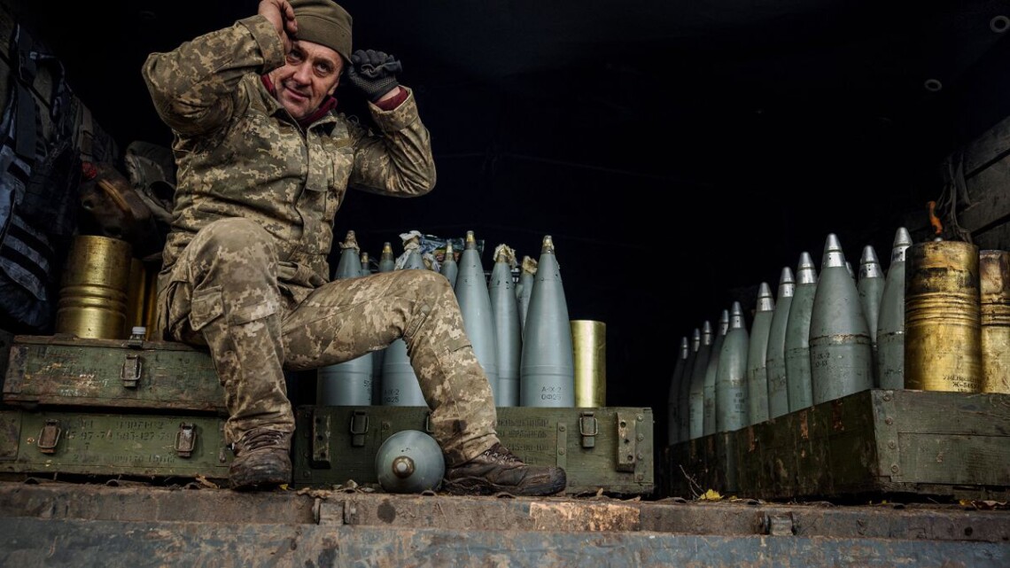Евросоюз обязался поставлять Украине артиллерийские снаряды в течение 12 месяцев, однако этот план выполнен лишь на 30 процентов.
