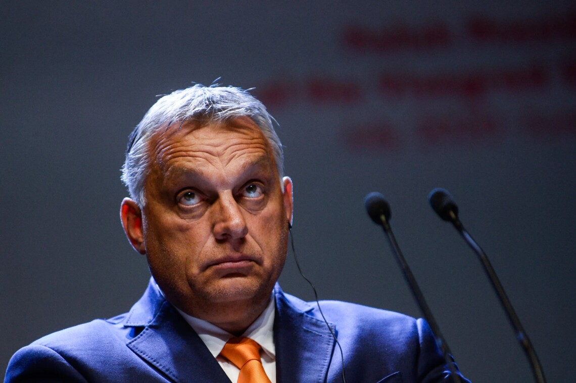 Премьер-министр Венгрии Виктор Орбан заявил, что его страна будет готова разблокировать военную помощь Украине от ЕС после прямых переговоров с украинской стороной.