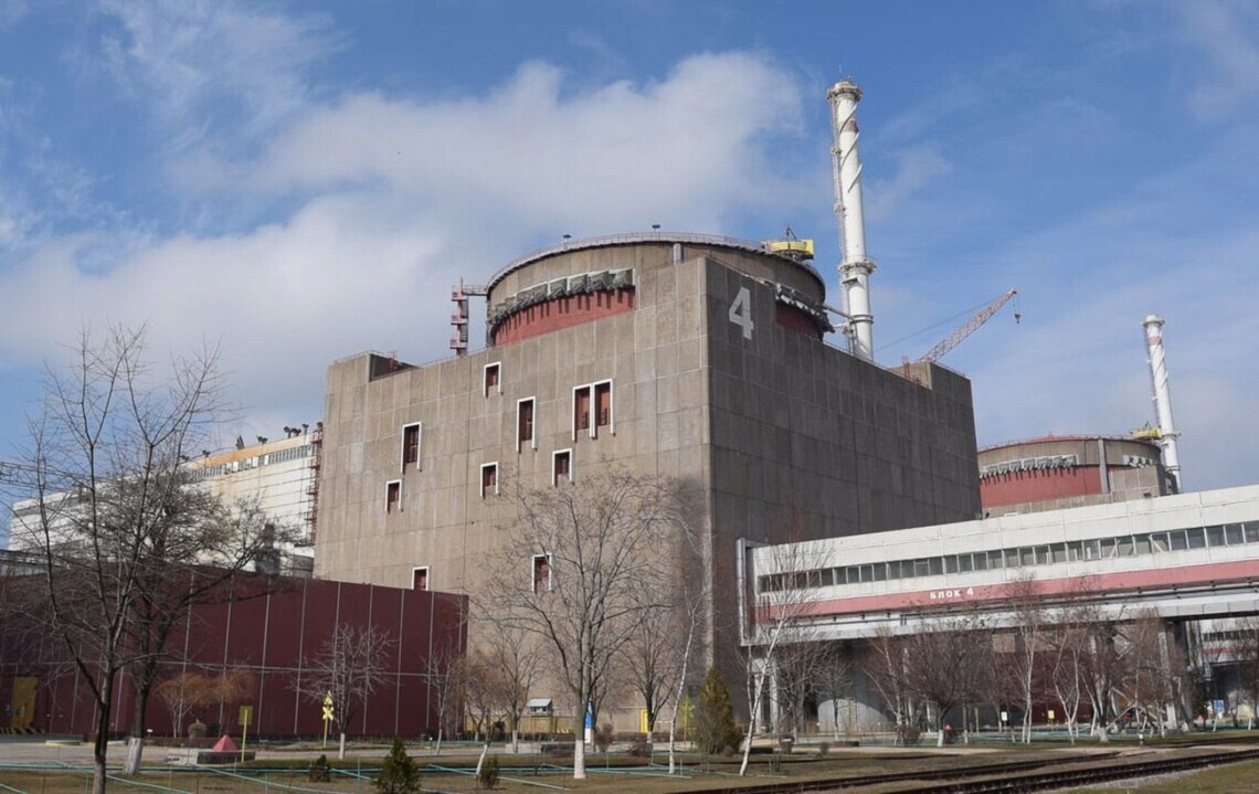 Враг продолжает полностью контролировать Запорожскую АЭС. Оккупанты  угрожают выгнать до конца декабря всех сотрудников станции.