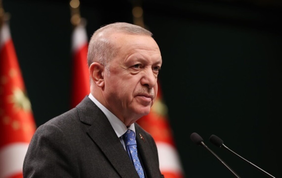 Президент Турции Реджеп Тайип Эрдоган на пропалестинском митинге в Стамбуле обвинил Запад в кровопролитии в секторе Газа. Он сравнил погибших там гражданских с погибшими в войне рф против Украины.