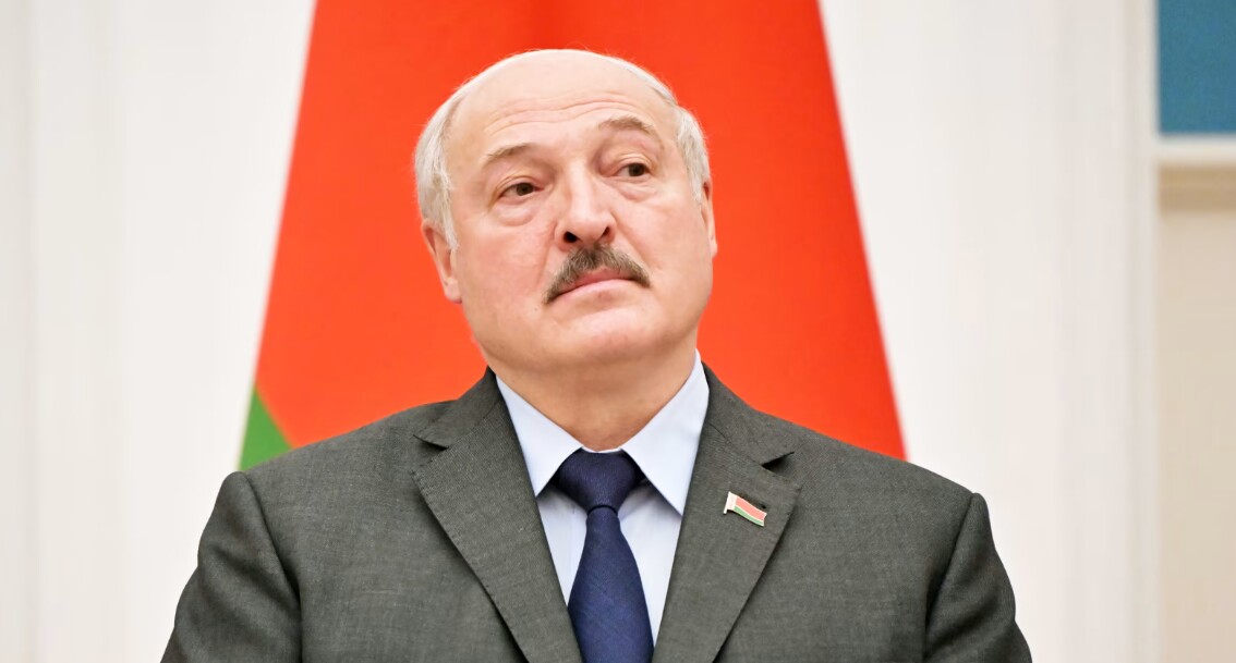 Беларусь потребовала от россии компенсации из-за смещения сроков ввода в эксплуатацию Белорусской АЭС. Об этом заявил самопровозглашенный президент республики Александр Лукашенко.