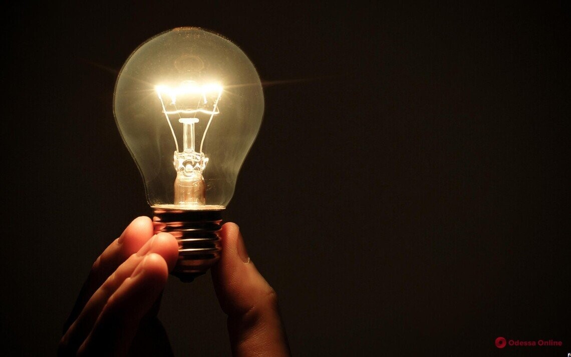 В Минэнерго опровергли заявление одного из нардепов о том, что уже в ноябре начнут применять графики отключений света из-за дефицита генерации.
