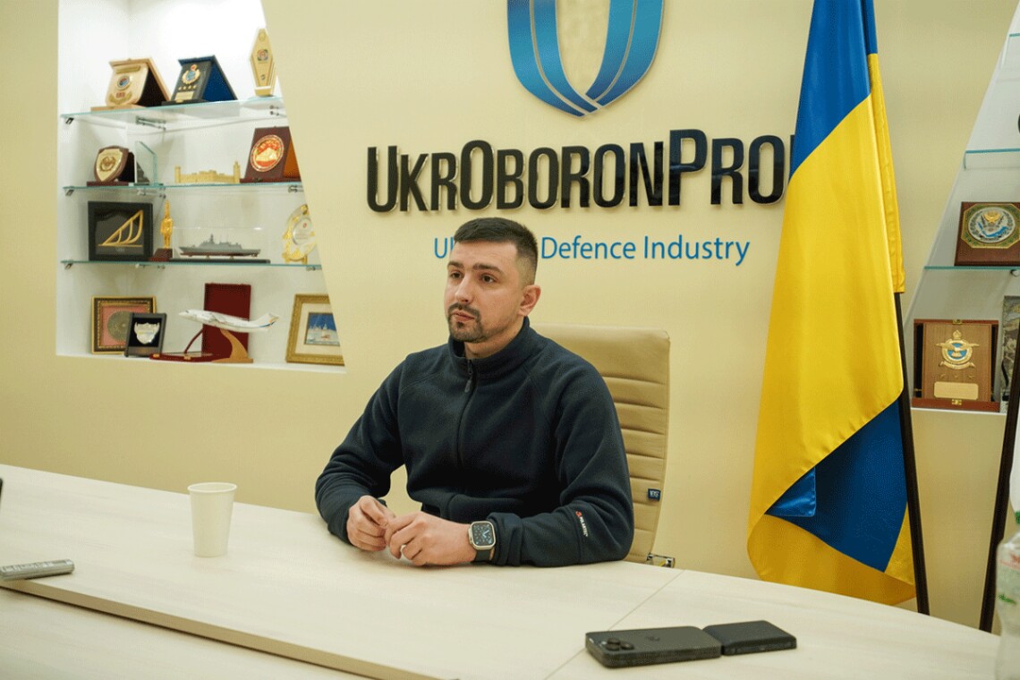 Укроборонпром усиленно занимается выпуском дронов для армии, а также помогает наладить это производство и другим частным компаниям. Сейчас уже есть БПЛА, которые летают дальше шахедов.