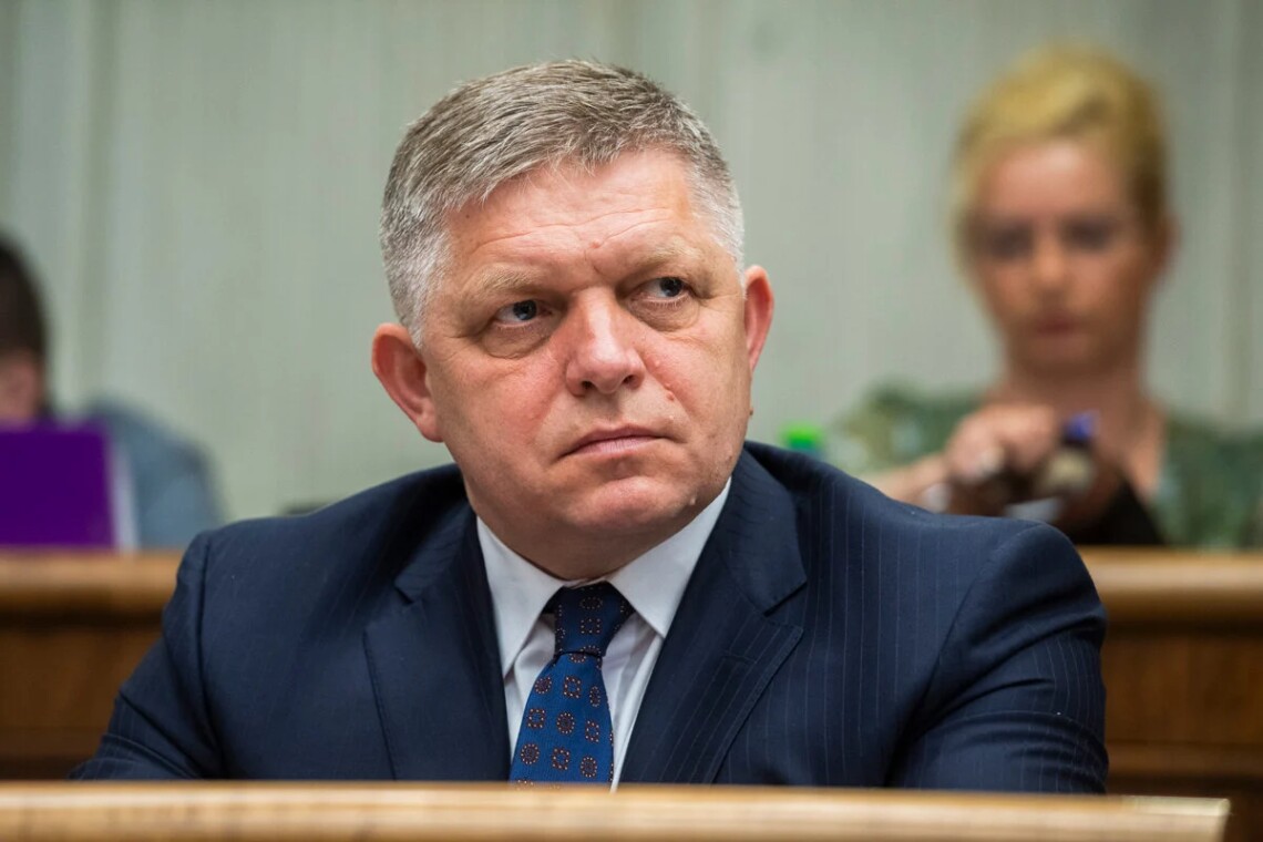 Новый премьер-министр Словакии Роберт Фицо, который ранее заявлял о намерении прекратить военную помощь Украине, сообщил, что не будет препятствовать передаче оружия для ВСУ от частных компаний.