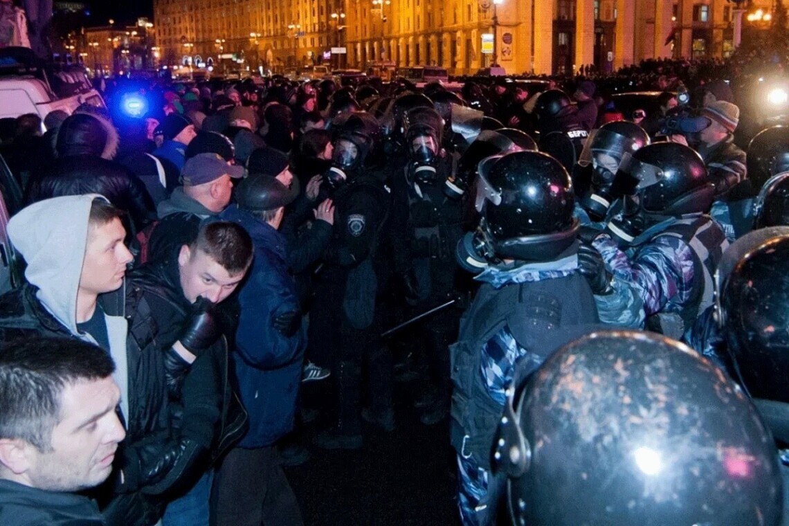 В февраля 2014 года на улице Институтской в Киеве беркутовцы выполнили заведомо преступный приказ.