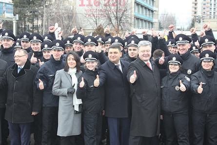 Згідно з реформою органів внутрішніх справ, із сьогоднішнього дня у Вінниці розпочала роботу нова патрульна поліція.