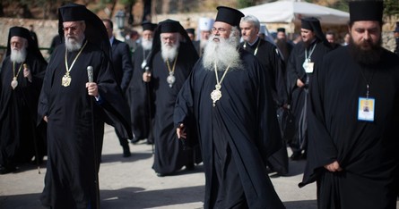 Какая судьба ждет украинское православие и решиться ли Вселенский Патриархат подарить Украинской православной Церкви независимость от РПЦ